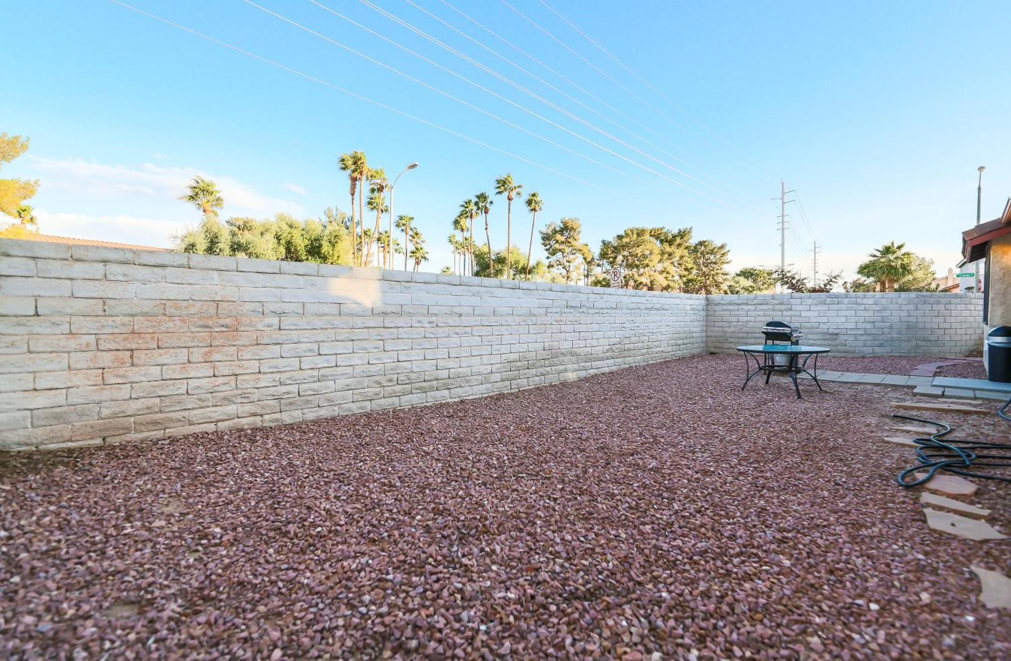 Private Oasis With Pool Holiday home Las Vegas